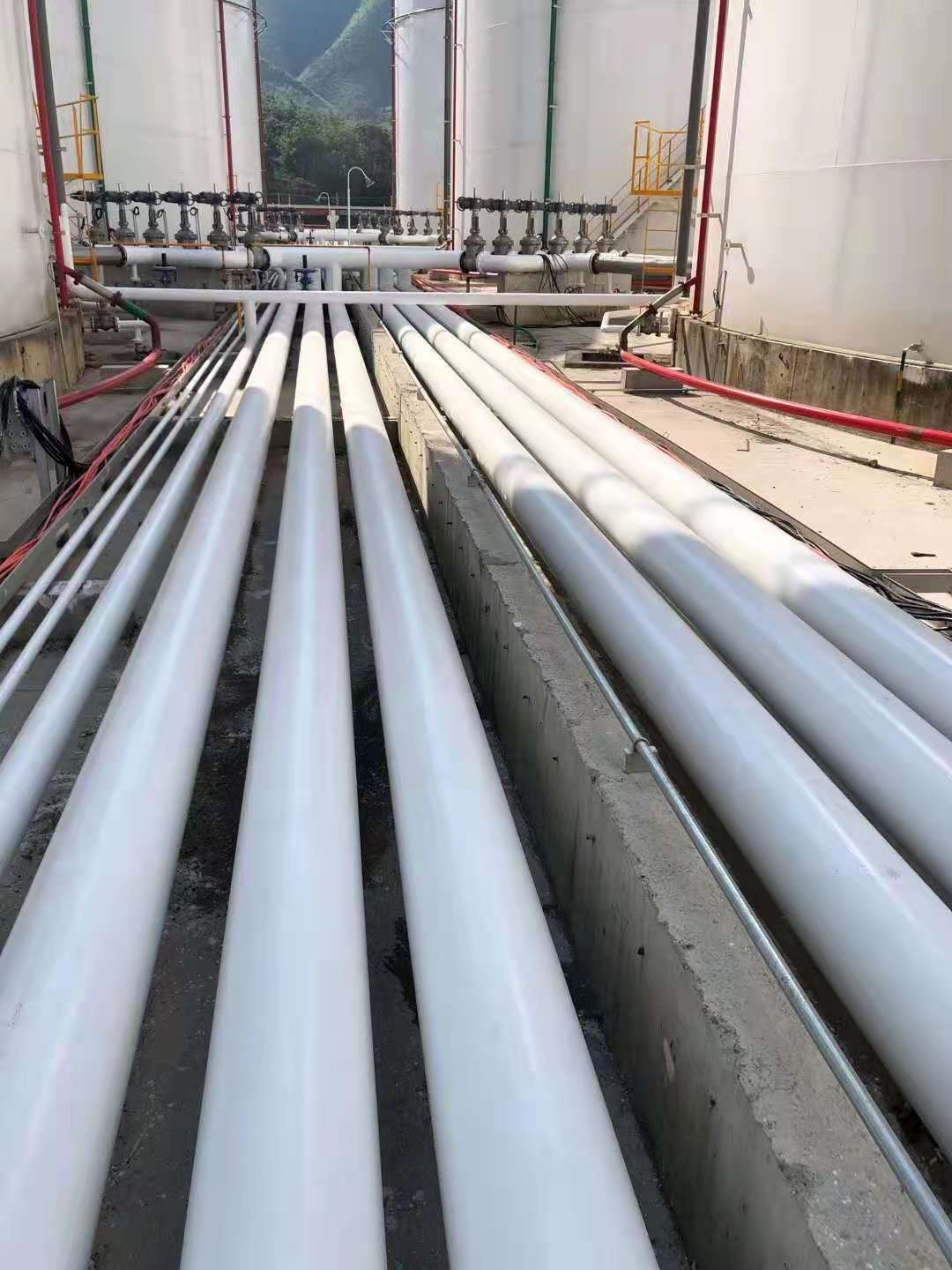 1762937273970431.jpg 管道防腐现场2.jpg